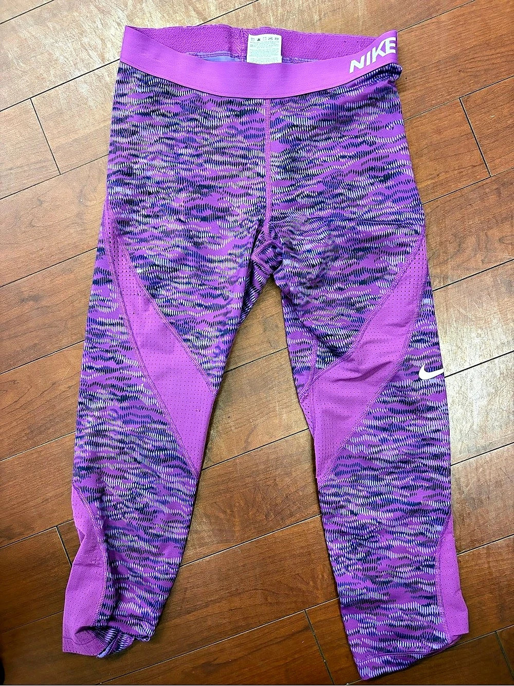 Nike Women's Printed Athletic Leggings Purple & Black Medium